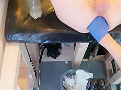 2018: Simple Fist- And Fake Penis-training – Part 1 (camera A)